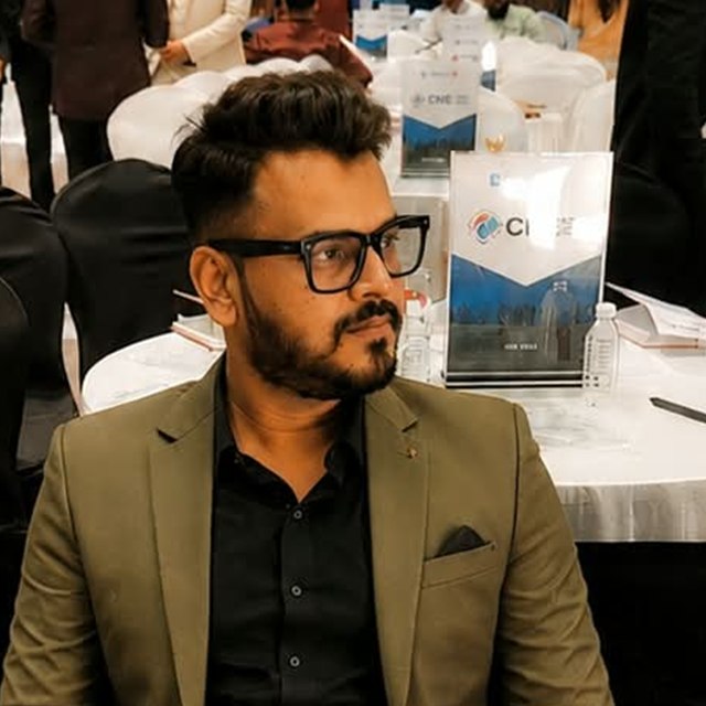 Amit Ahir, founder of EaseBuddy